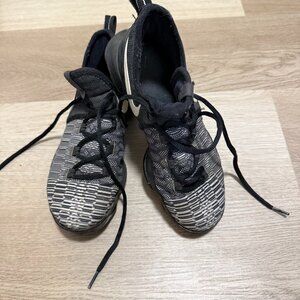 KD 9 Basketball Shoes 5 Y